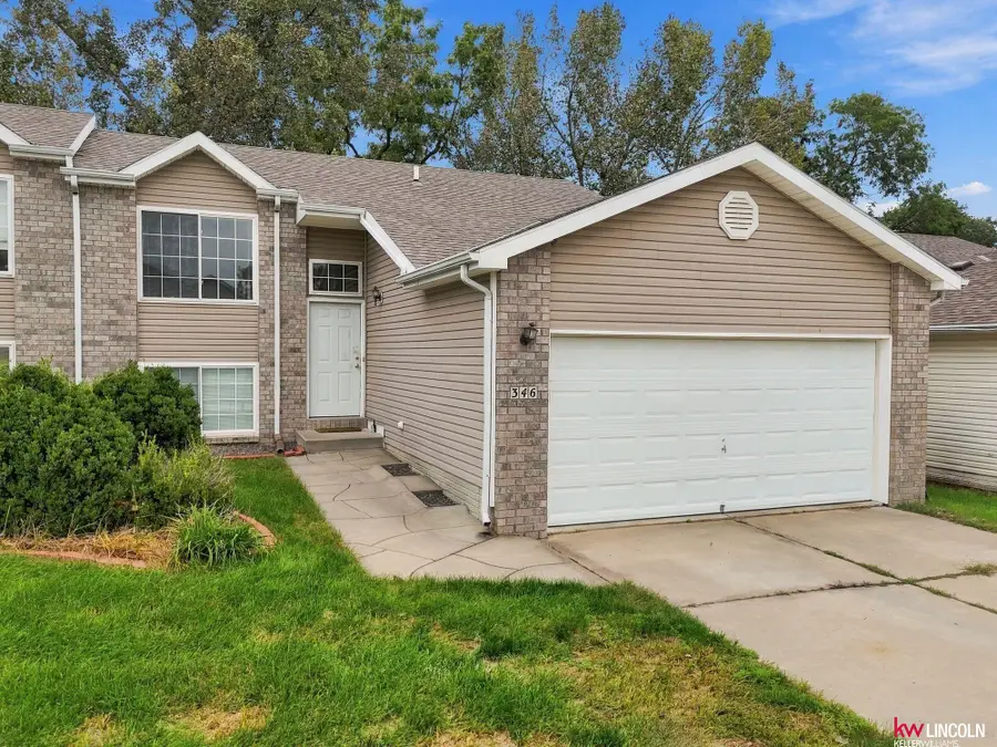 346 W Irving Street, Lincoln, NE 68521 - #2