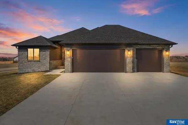9116 Marbella Drive, Lincoln, NE 68520