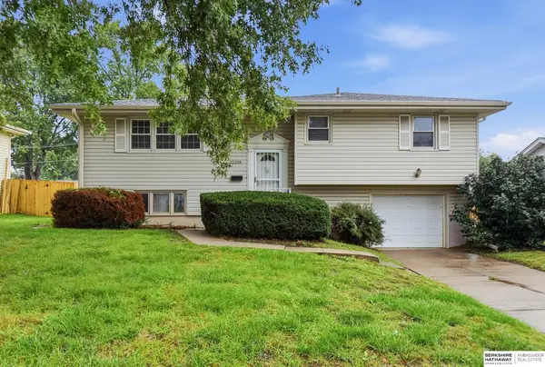 12218 Orchard Avenue, Omaha, NE 68137