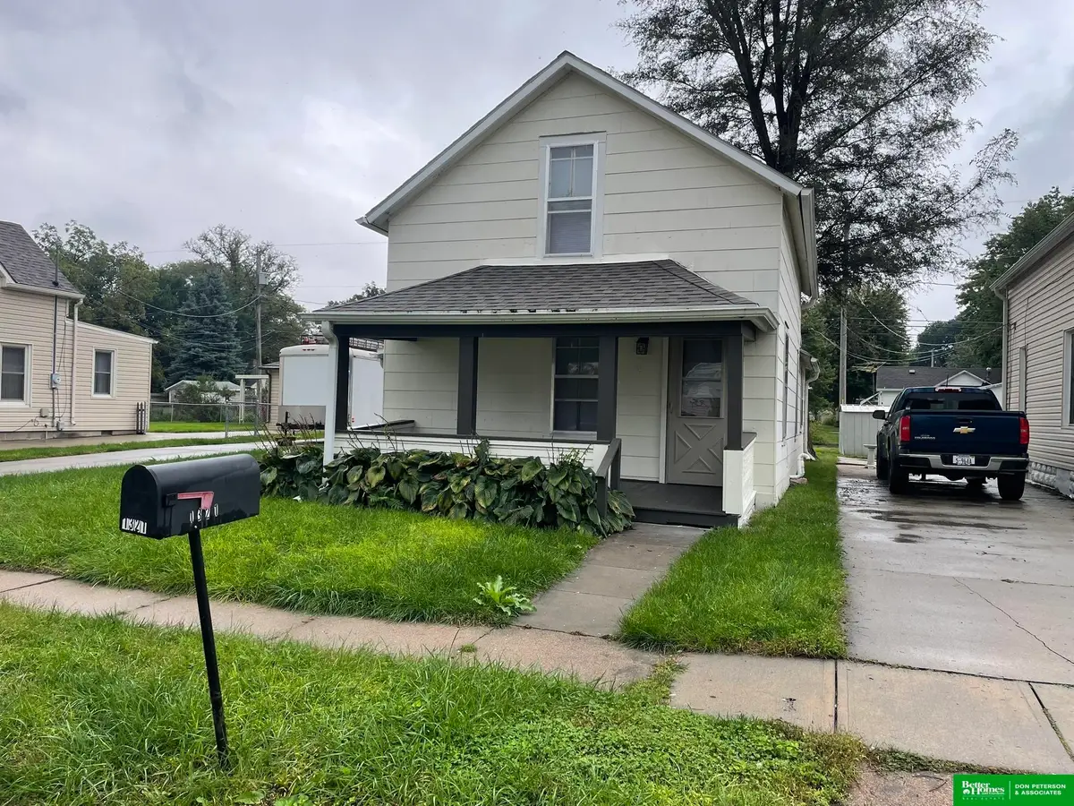 1321 E 6th Street, Fremont, NE 68025 - #1