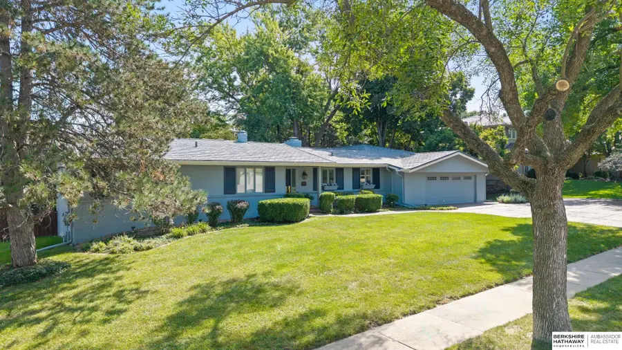 9936 Essex Drive, Omaha, NE 68114 - #3