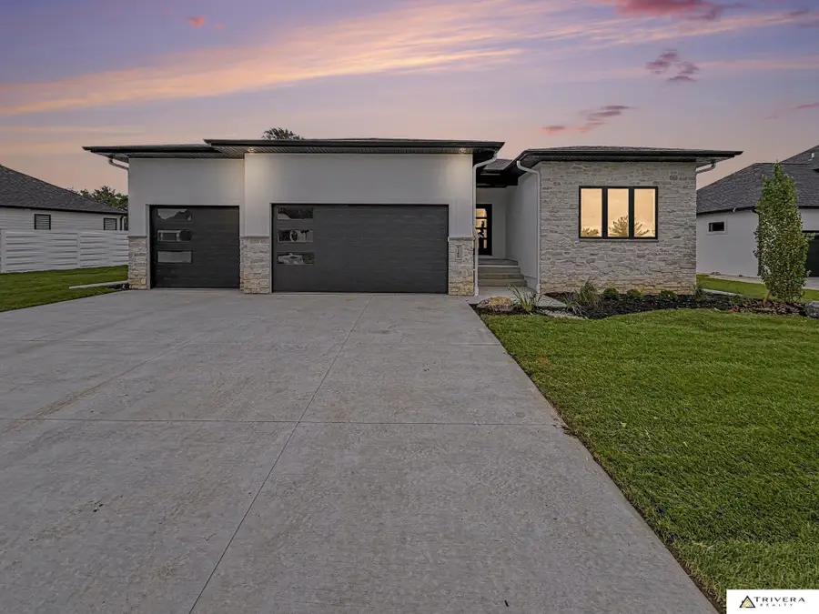 9160 Hillcrest Trail, Lincoln, NE 68520 - #2