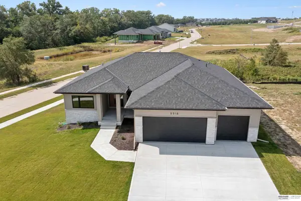 4706 N 215 Street, Elkhorn, NE 68022