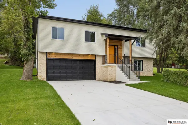 2304 S 7th Street, Omaha, NE 68108
