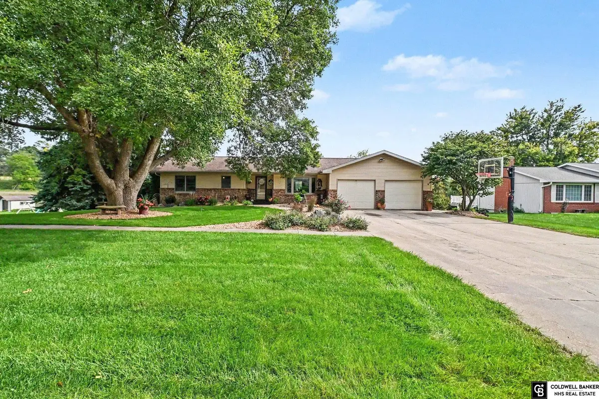 908 5th Street, Wisner, NE 68791 - #1