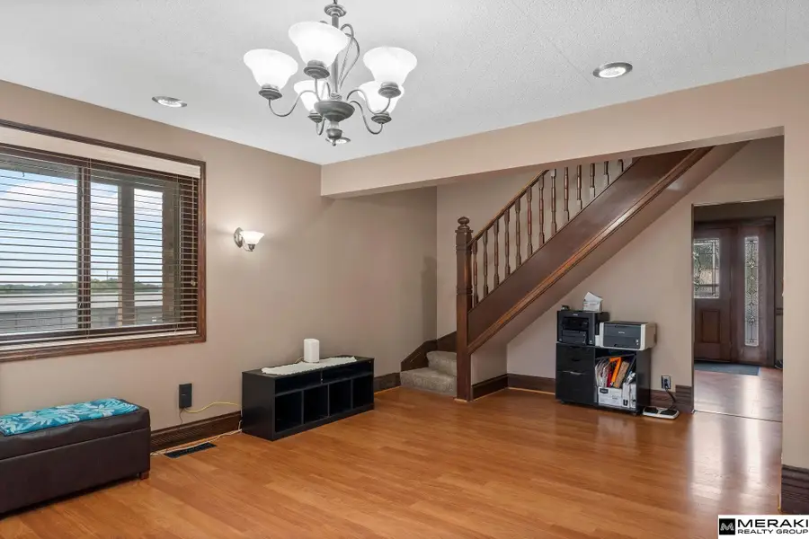 506 S 14 Street, Fort Calhoun, NE 68023 - #3