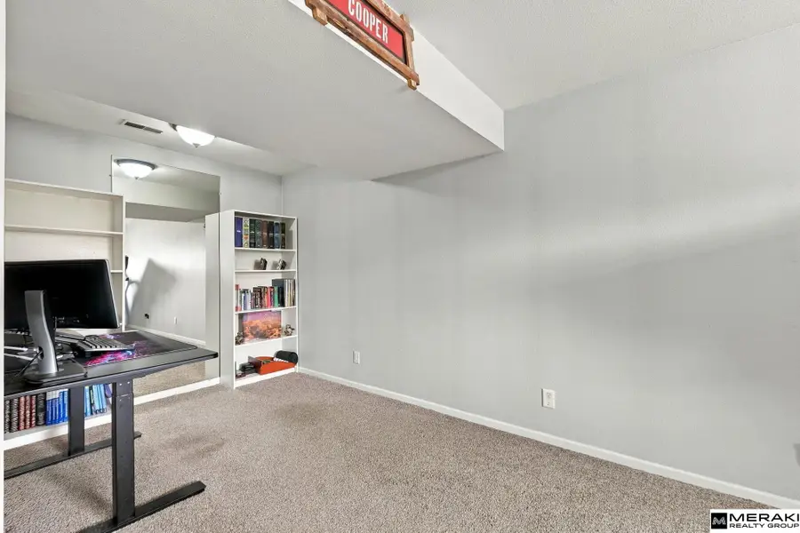 10868 Girard Street, Omaha, NE 68142 - #3