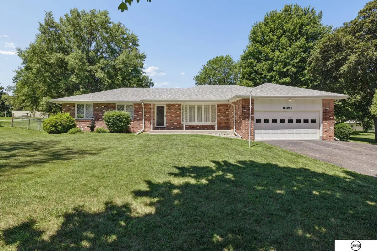 3921 S Folsom Street, Lincoln, NE 68522 - #1