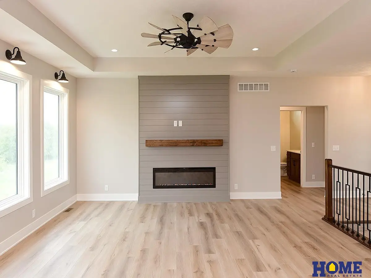 10930 Grantham Drive, Lincoln, NE 68527 - #1