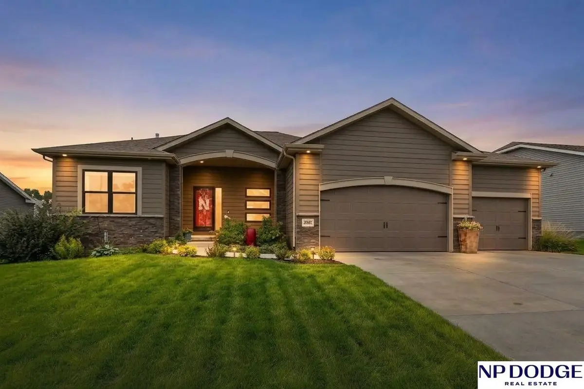 20861 Camelback Avenue, Gretna, NE 68028 - #1