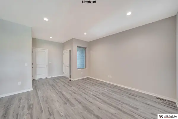 8808 Daywood Lane, Lincoln, NE 68526