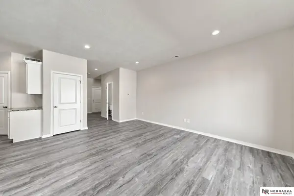 10701 N 149th Street, Waverly, NE 68462