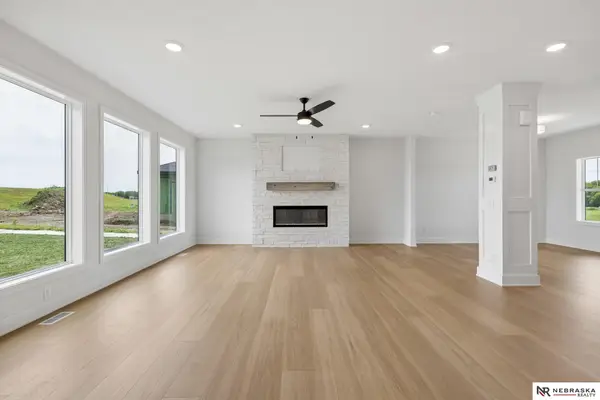 3818 Prairie Breeze Road, Lincoln, NE 68516