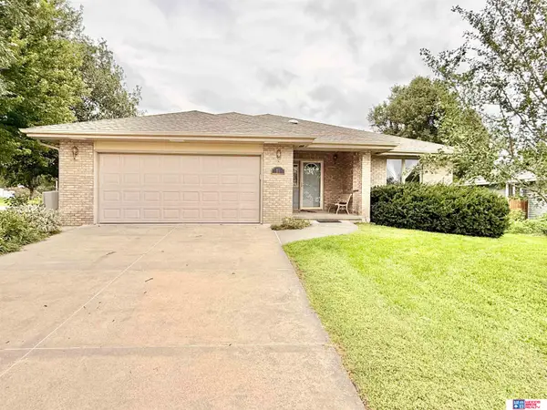 60 Pinewood Avenue, Seward, NE 68434