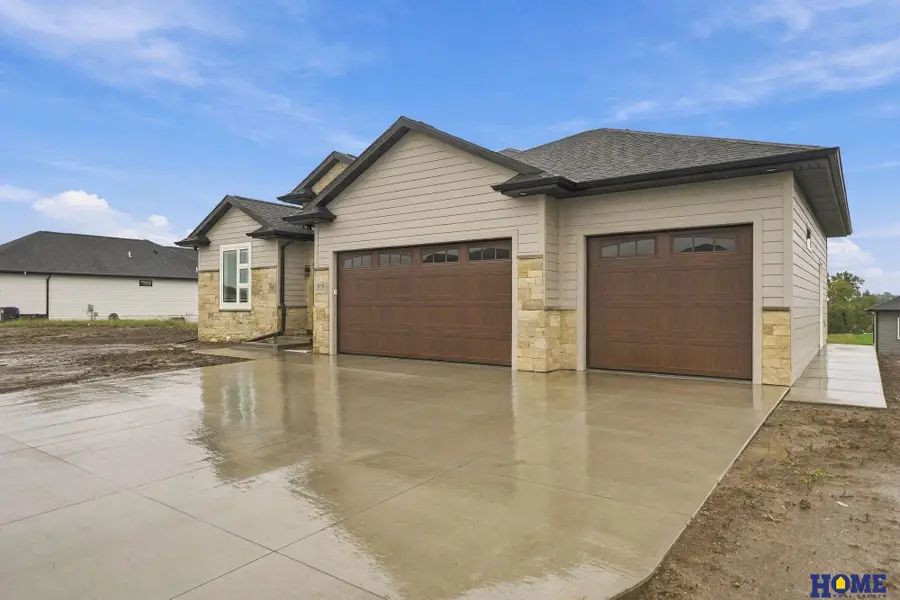 8720 Honeybee Lane, Lincoln, NE 68526 - #2