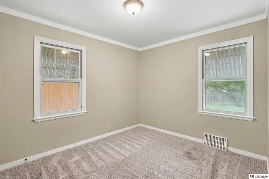 4117 Washington Street, Lincoln, NE 68506 - #2