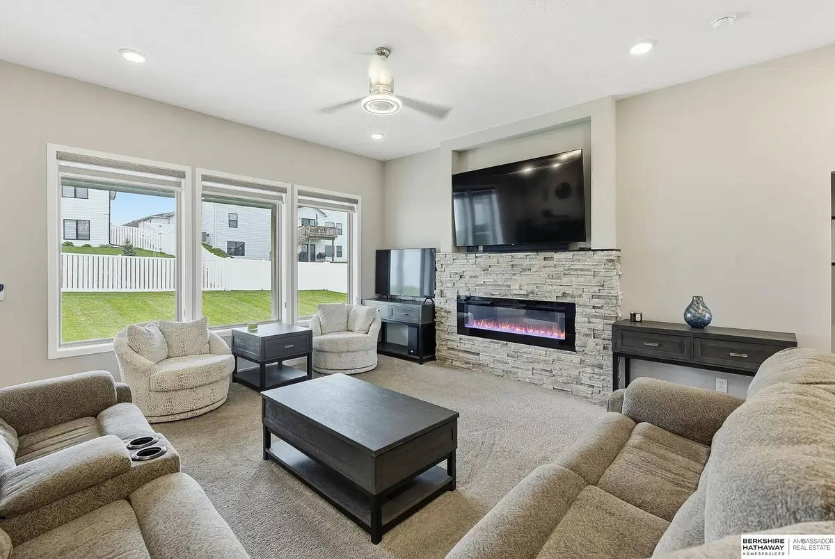 18458 Greenleaf Street, Omaha, NE 68136 - #1