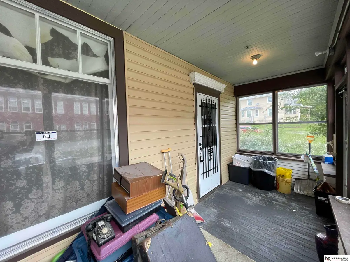 1006 S 25th Street, Omaha, NE 68105 - #1