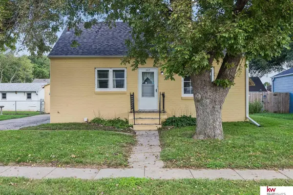 103 Hollostone Drive, Blair, NE 68008
