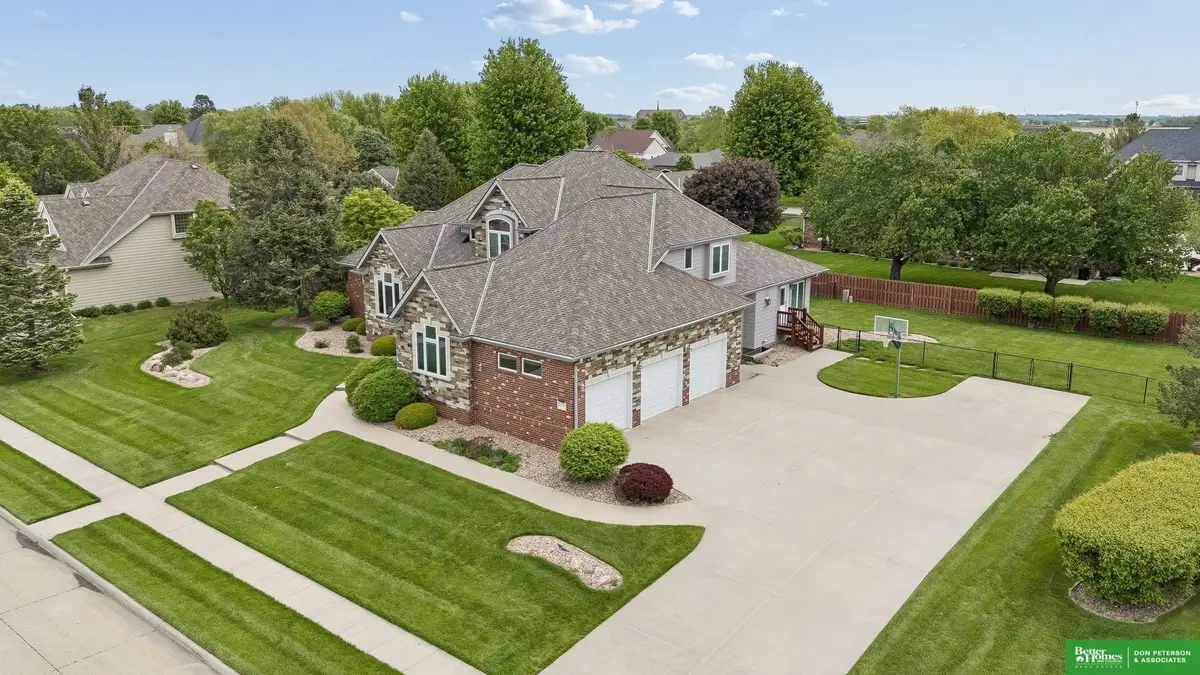 1350 N Bristolwood Drive, Fremont, NE 68025 - #1
