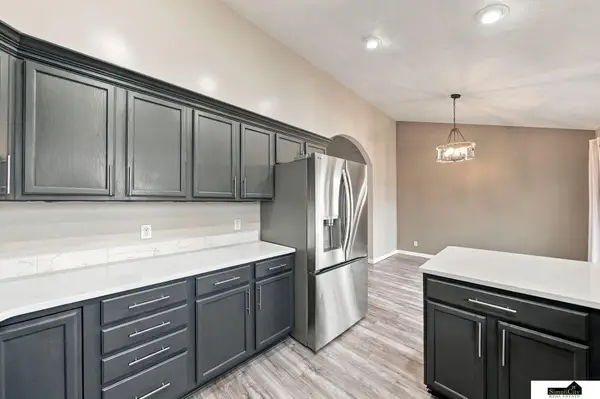 11030 N 136th Place, Waverly, NE 68462