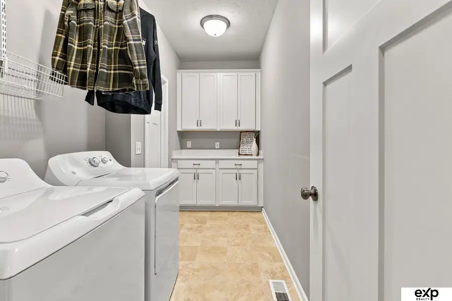 11455 Glenn Street, Papillion, NE 68046 - #3
