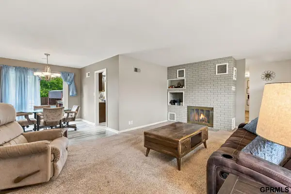 10320 Hilltop Road, Omaha, NE 68134