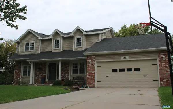 6121 Tennyson Circle, Lincoln, NE 68516