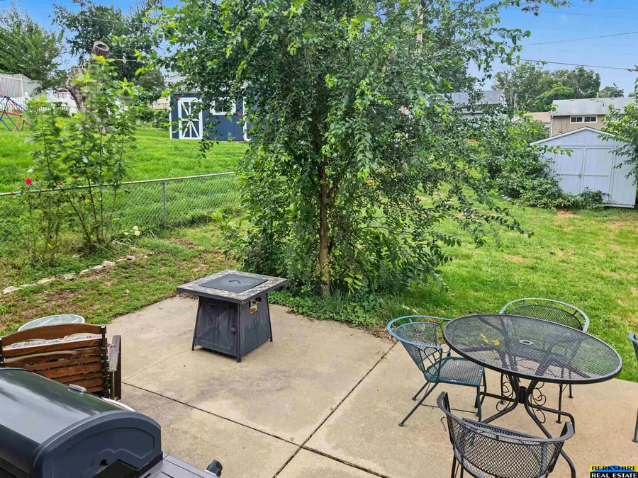 538 E 4th Street, Papillion, NE 68046 - #3