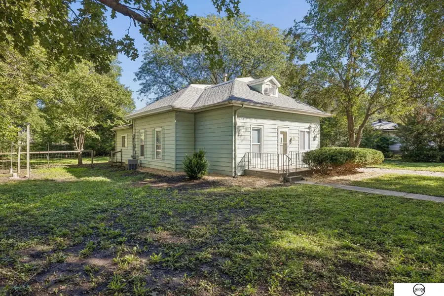 3918 Madison Avenue, Lincoln, NE 68504 - #2
