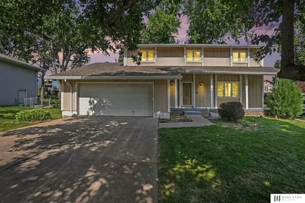 1324 Holling Drive, Omaha, NE 68144
