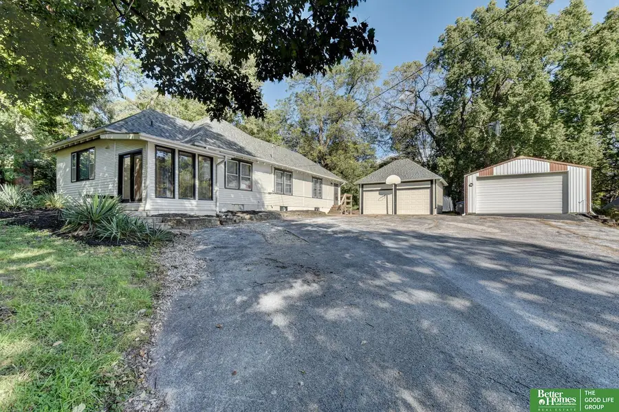 1510 Mcpherson Avenue, Council Bluffs, IA 51503 - #2