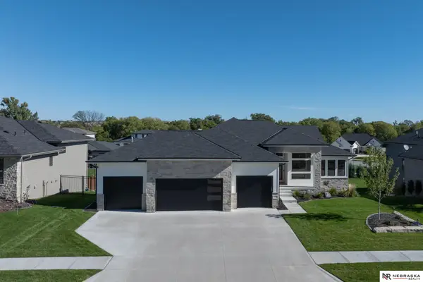 19008 Sycamore Drive, Gretna, NE 68028