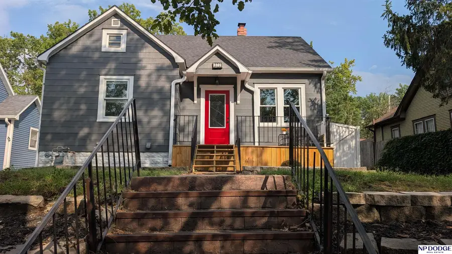 872 Elmwood Avenue, Lincoln, NE 68510 - #3