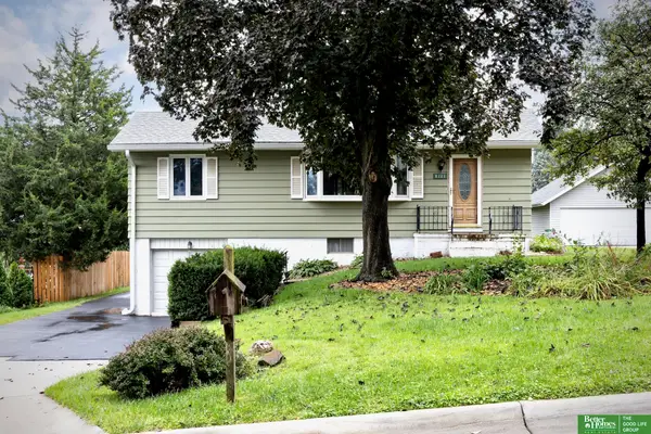 8721 Nicholas Street, Omaha, NE 68114
