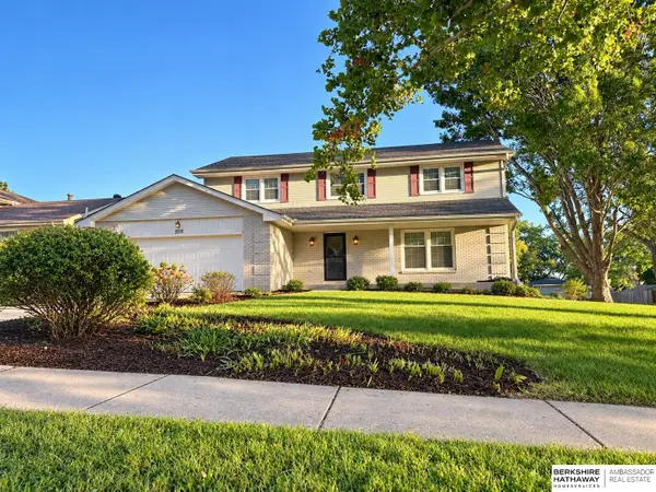 3310 Redwing Drive, Bellevue, NE 68123