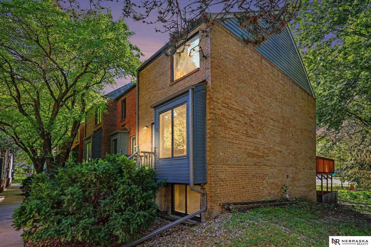 5809 Berkeley Drive #8, Lincoln, NE 68512 - #1