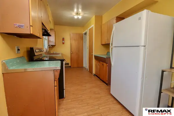 1801 E Manor Drive, Lincoln, NE 68506