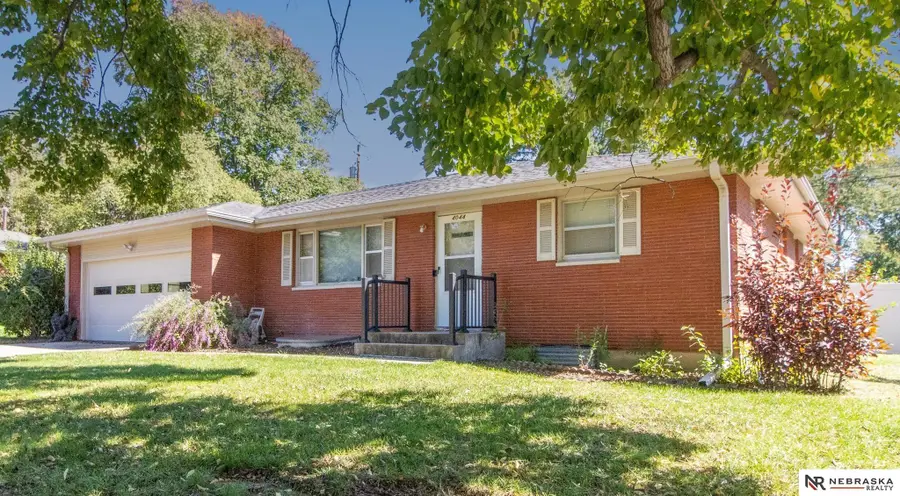 4044 S 37th Street, Lincoln, NE 68506 - #2