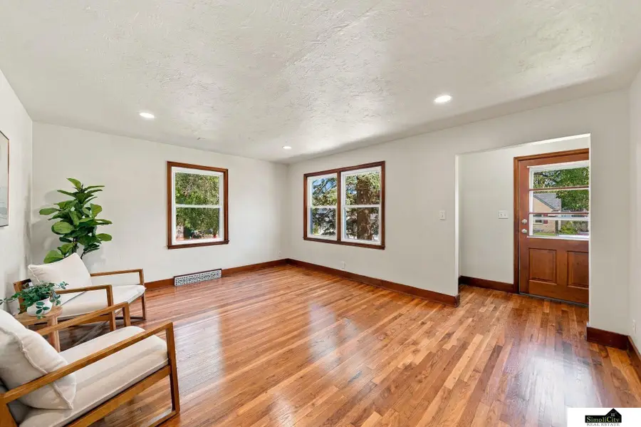 601 S 40th Street, Lincoln, NE 68510 - #3