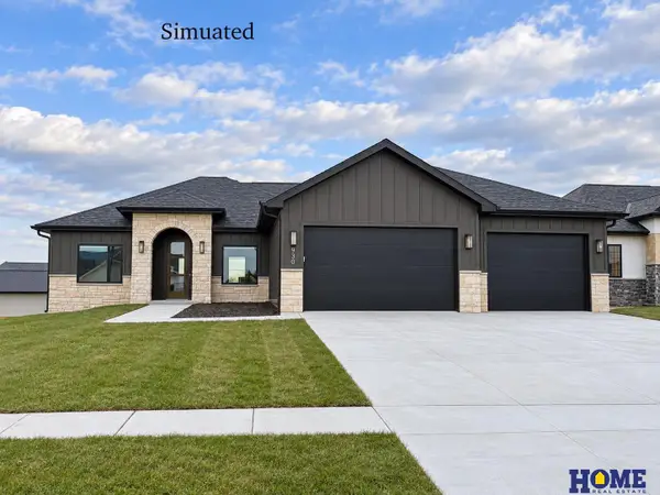 2605 S 102nd Street, Lincoln, NE 68520