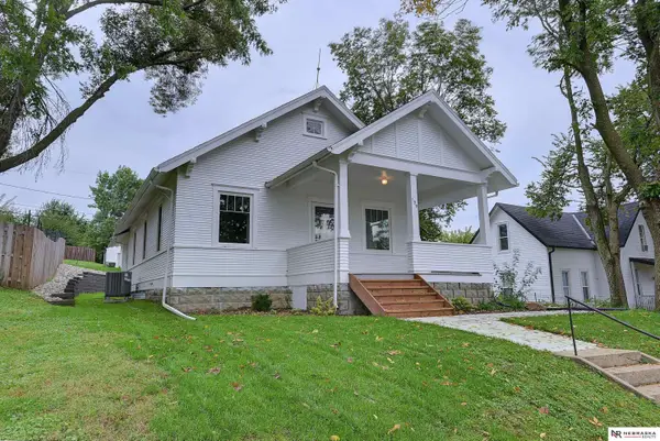 109 N Molley Street, Bennington, NE 68007