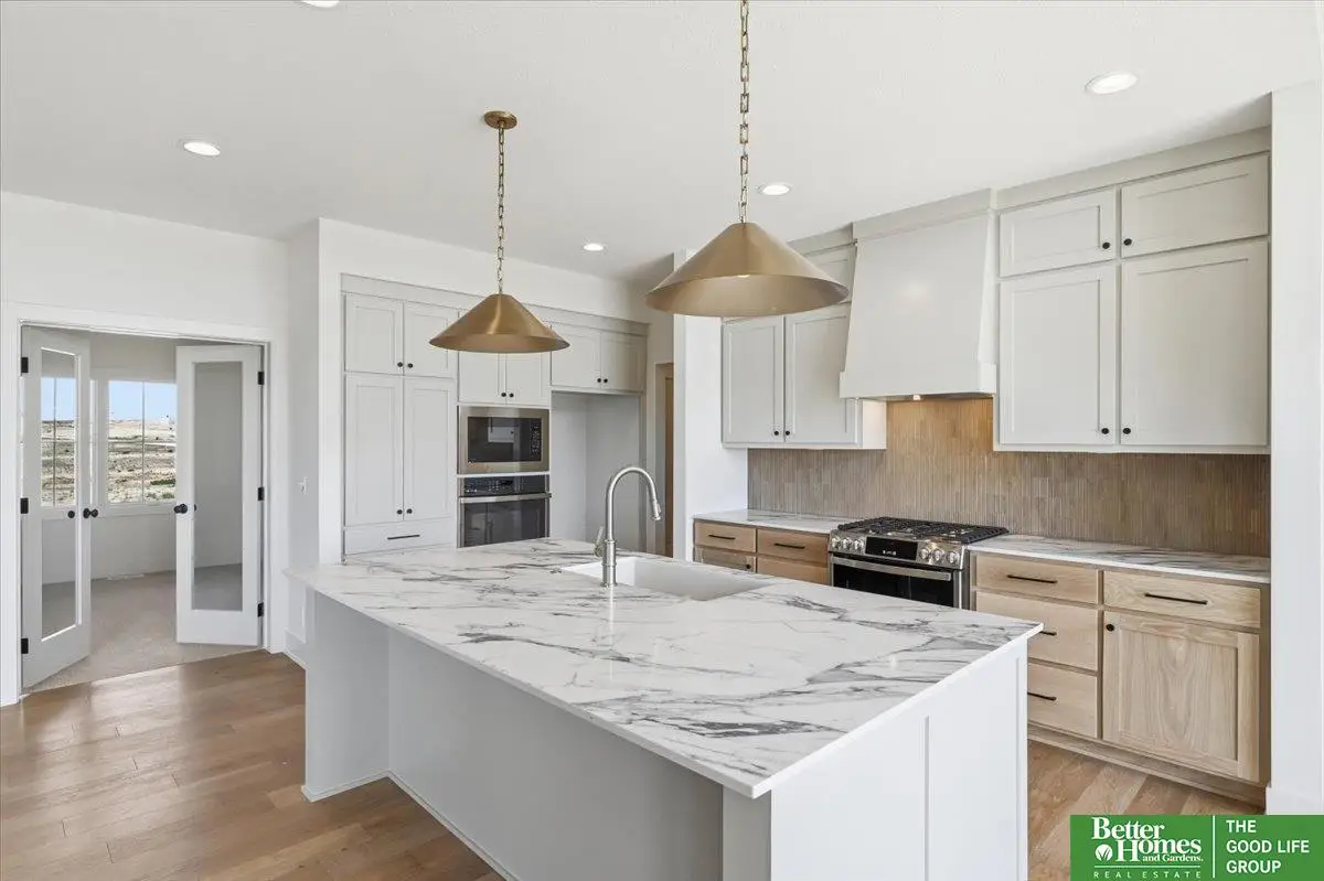 11043 S 220th Street, Gretna, NE 68028 - #1
