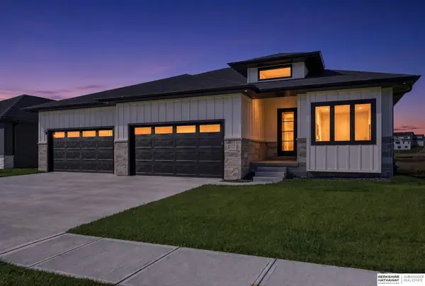 11104 S 218th Street, Gretna, NE 68028