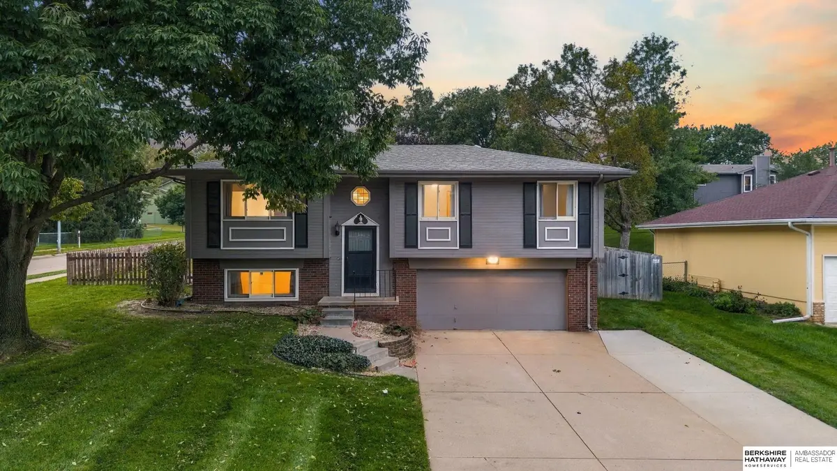 5606 N 126th Avenue, Omaha, NE 68164 - #1