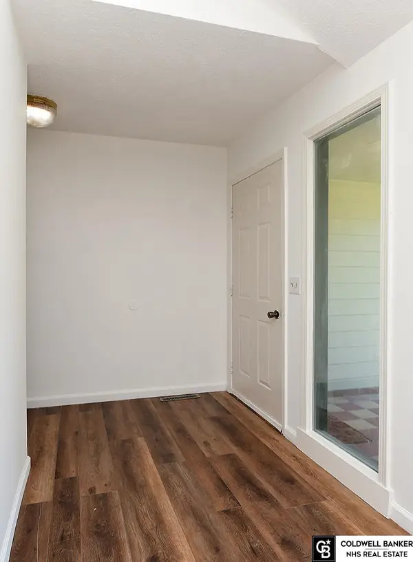 13115 Brookside Drive, Bellevue, NE 68123