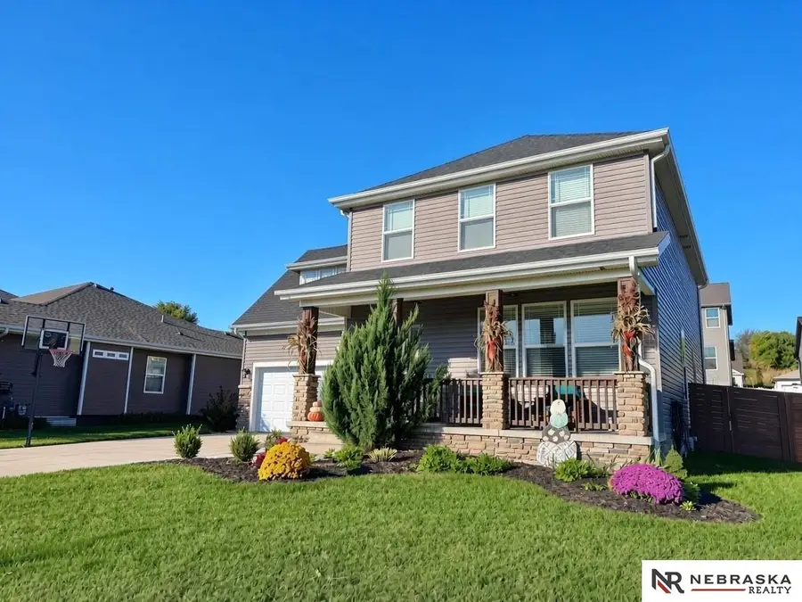 10212 Rosewater Parkway, Bennington, NE 68007 - #3