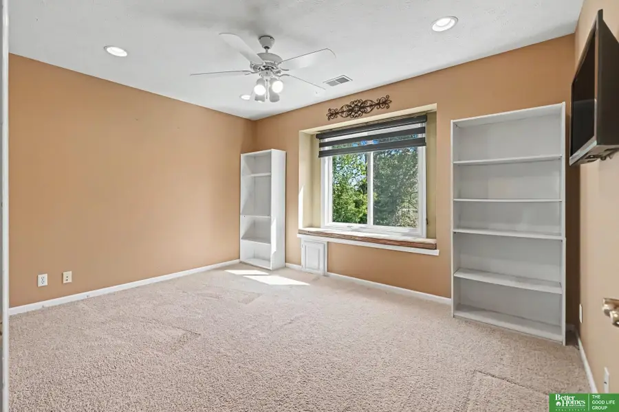 6427 S 156th Avenue, Omaha, NE 68135 - #2