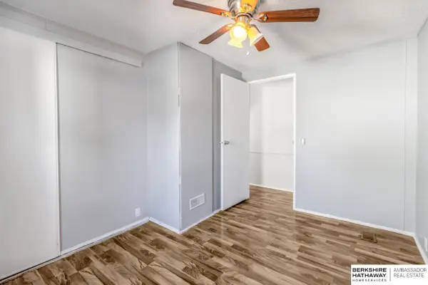4067 S 150th Plaza #243, Omaha, NE 68137