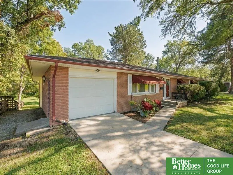 332 S 50th Street, Lincoln, NE 68510 - #3